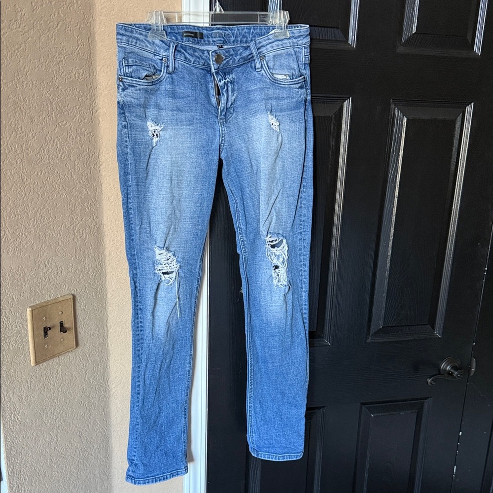 Kut from the Kloth Light Blue Distressed Skinny Jeans
